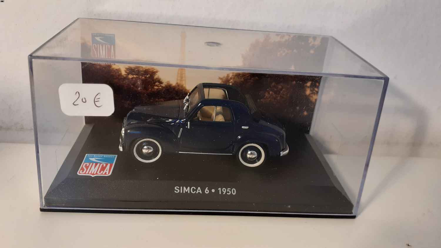 SIMCA 6 bleue de 1950