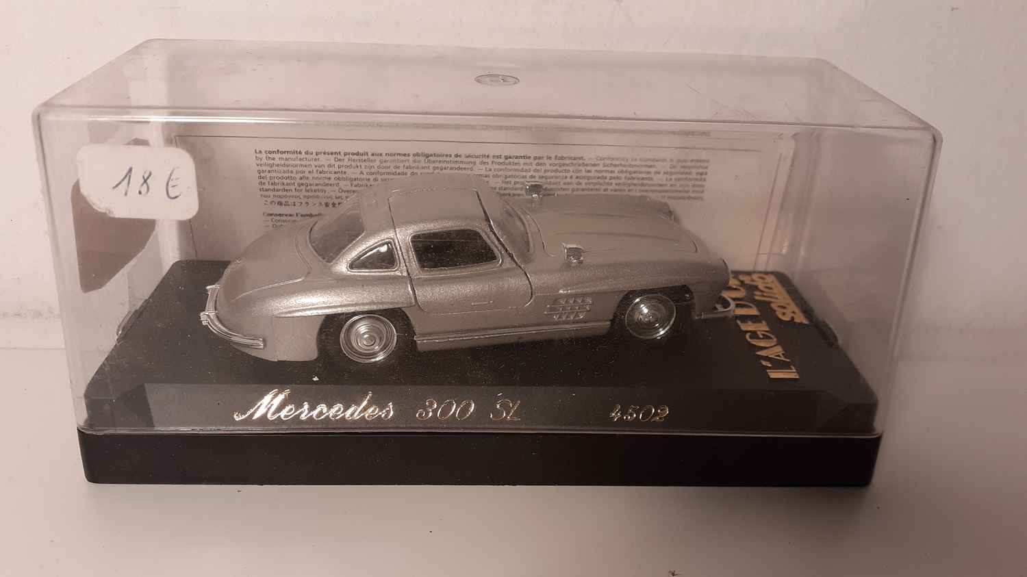 Mercedes 300 SL grise (Solido)