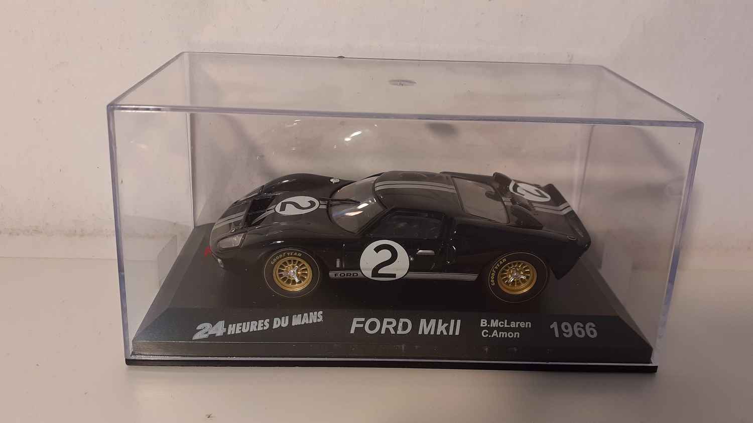 Ford MK2 noire numéro 2 (24 heures du Mans de 1966)