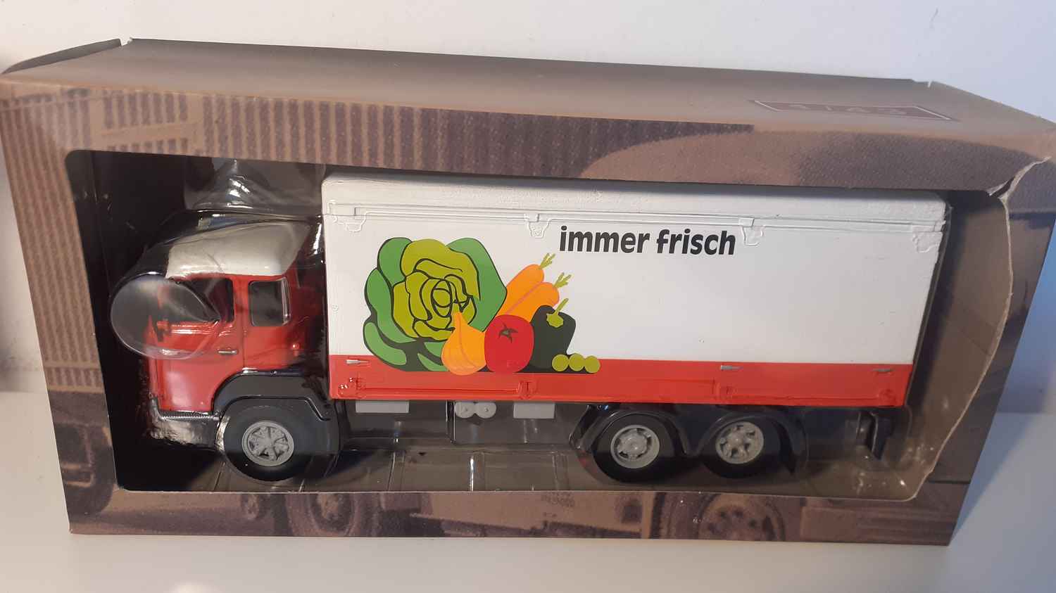 Camion Saurer D 330 frigo "COOP"