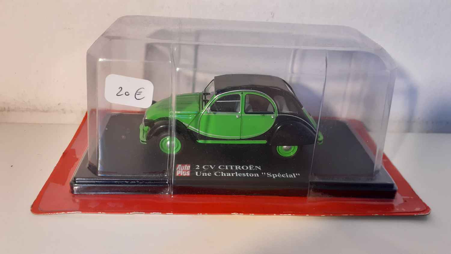 Citroën 2 CV Charleston "spécial" verte et noire