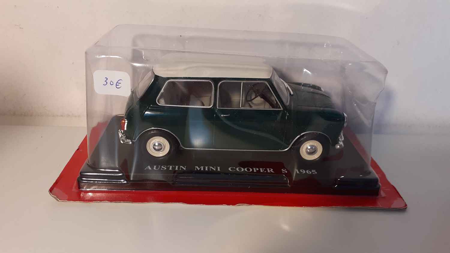 Austin Mini Cooper S verte de 1965 (échelle 1/24ème)