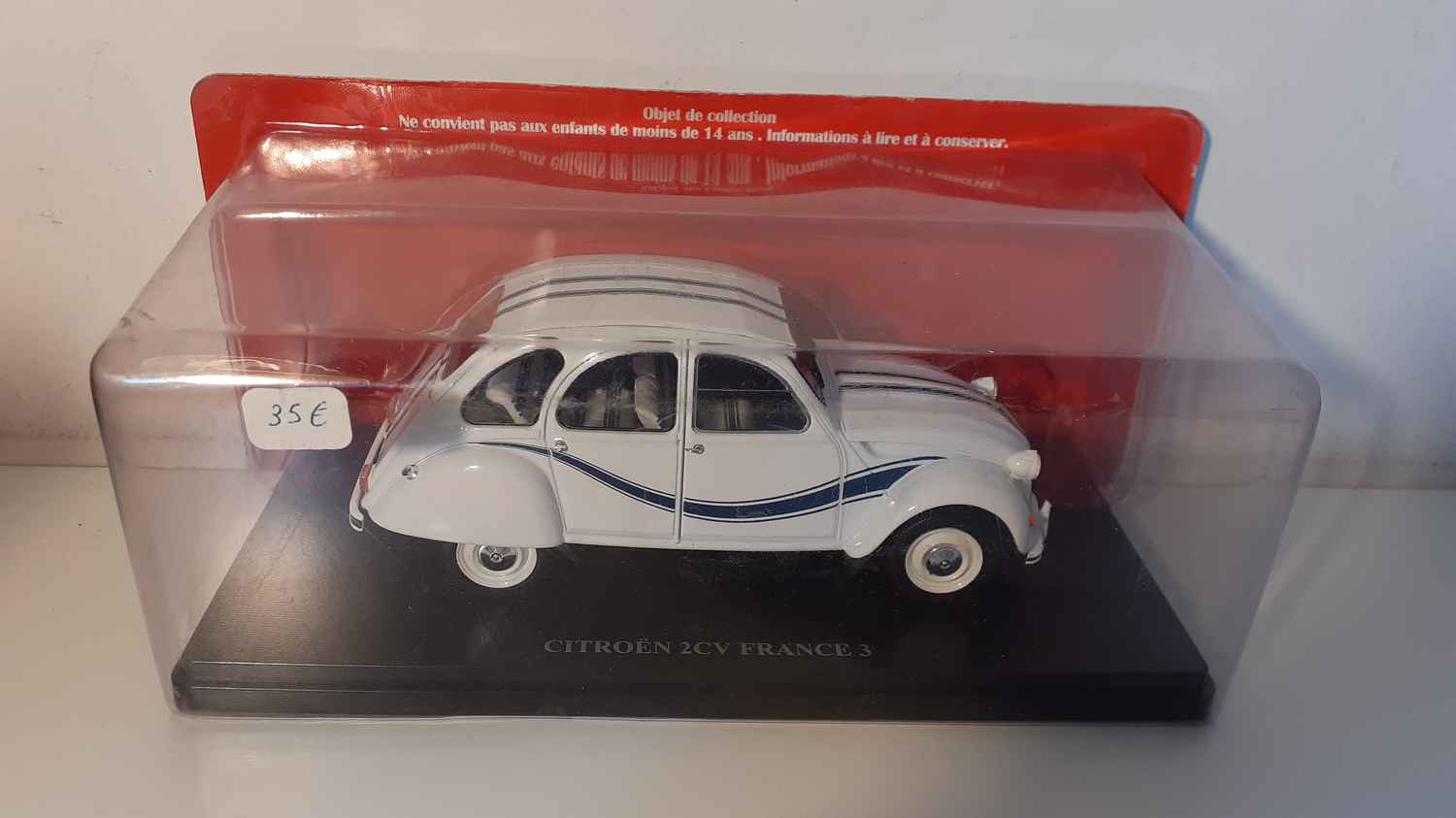 Citroën 2 CV FRANCE 3 (échelle 1/24ème)