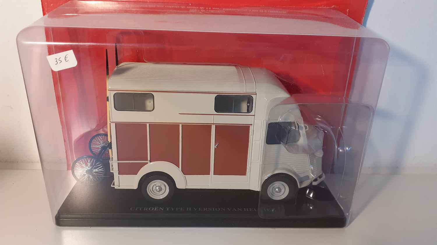 Citroën type H version Van Heuliez avec Sulky (échelle 1/24ème)