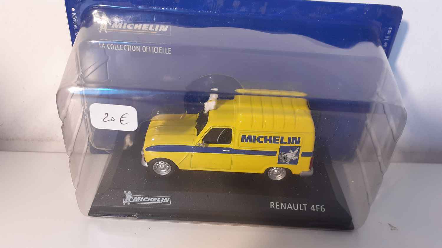 Renault 4F6 MICHELIN