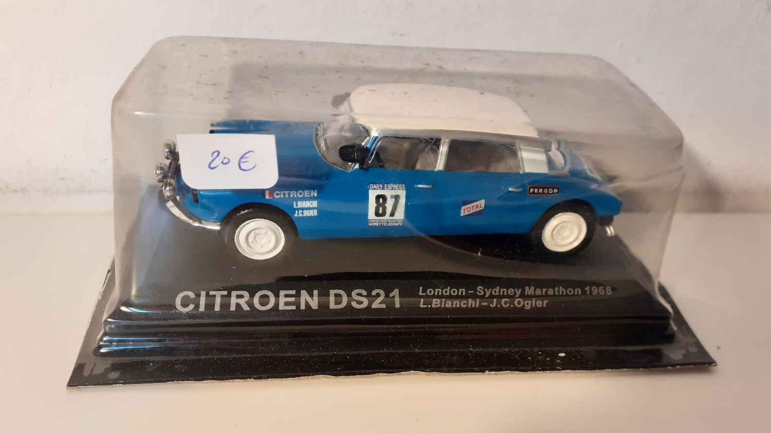 Citroën DS 21 (London - Sydney Marathon de 1968) Numéro 87