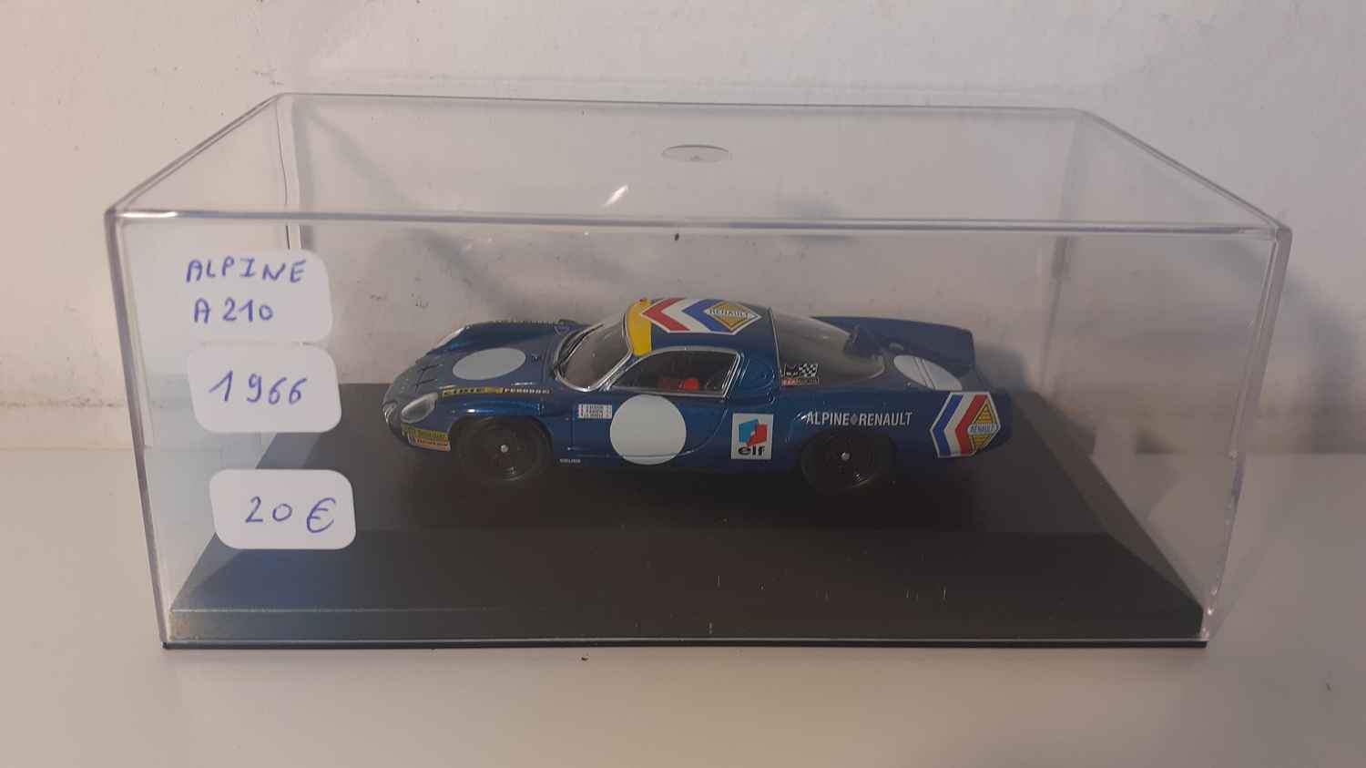 Renault Alpine A210 de 1966 (boite plexi)