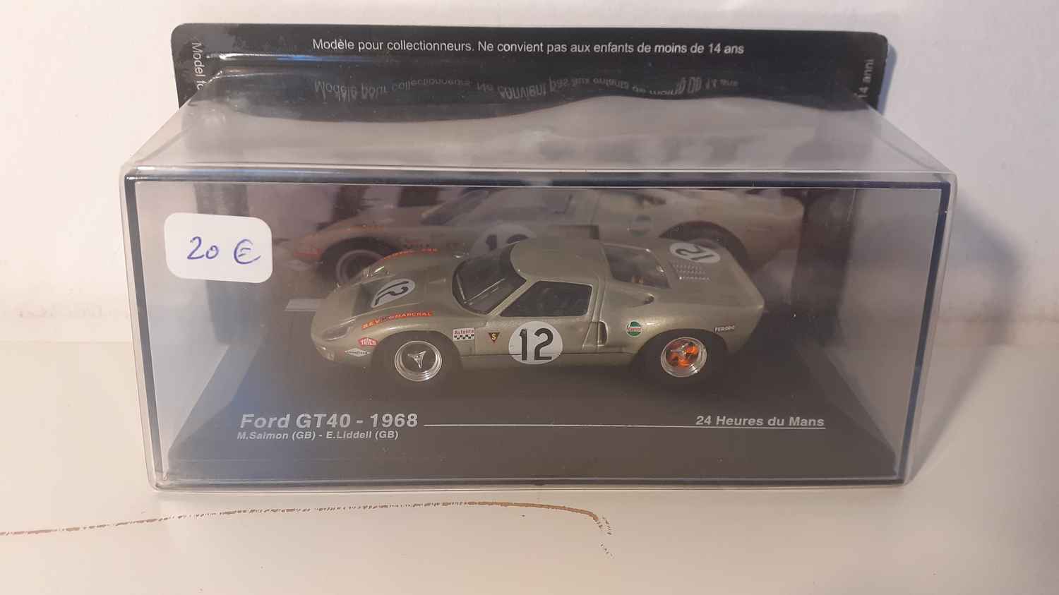 Ford GT40 grise (24 heures du Mans de 1968)