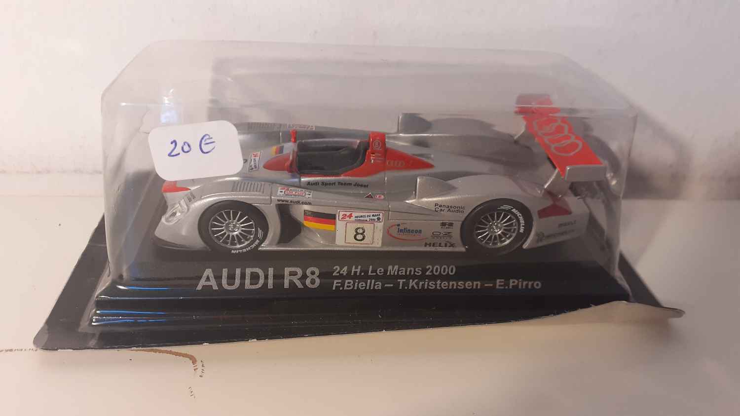 Audi R8 (24 heures du Mans de 2000)