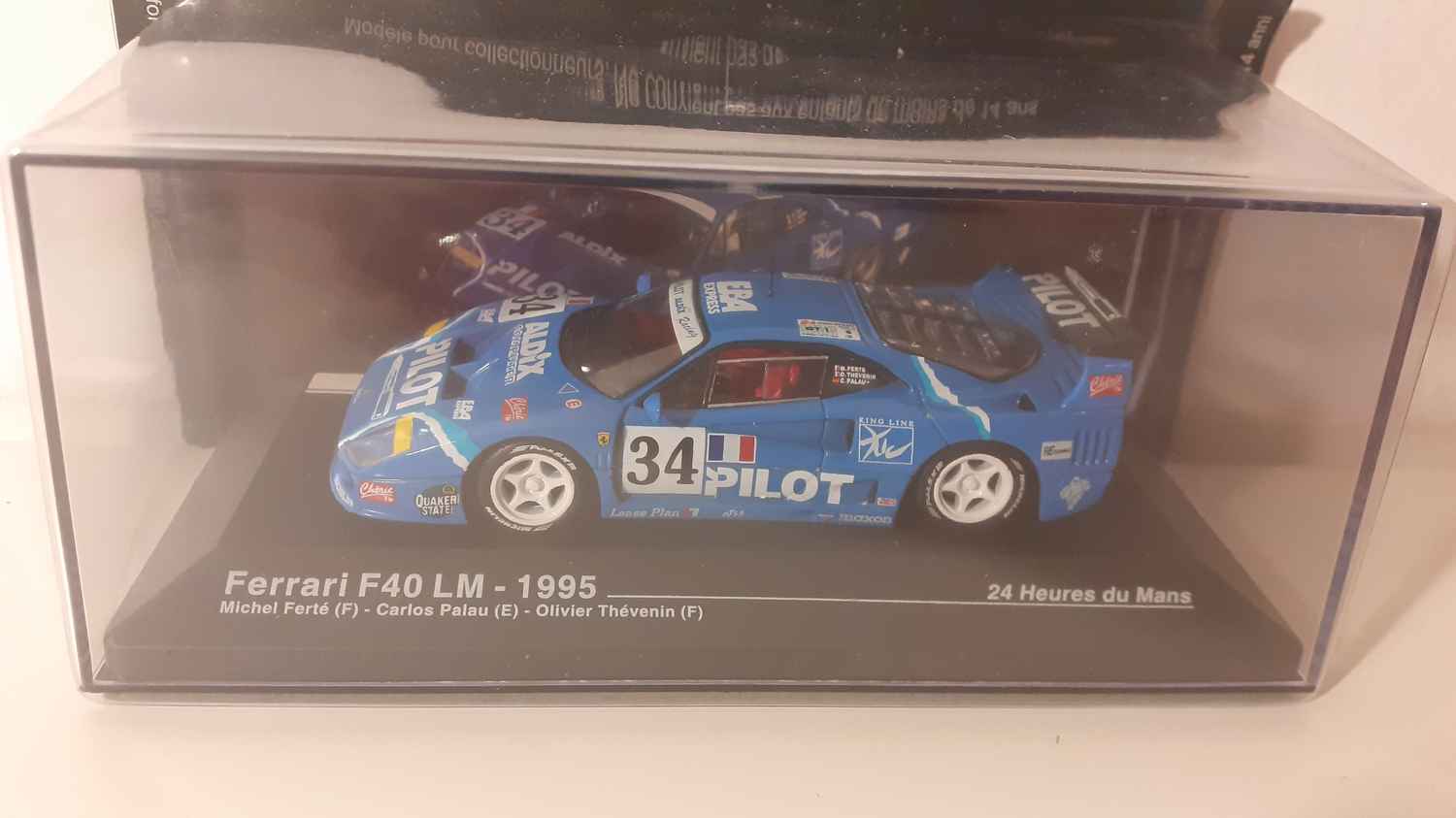 Ferrari F40 LM bleue (24 heures du Mans de 1995)