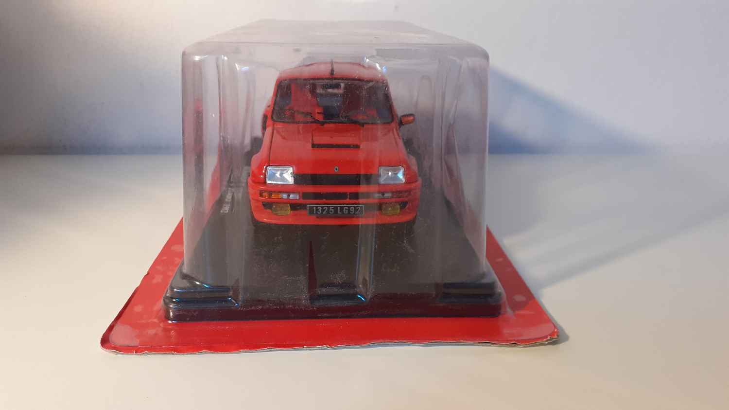 Renault 5 Turbo rouge de 1982 (échelle 1/24ème)