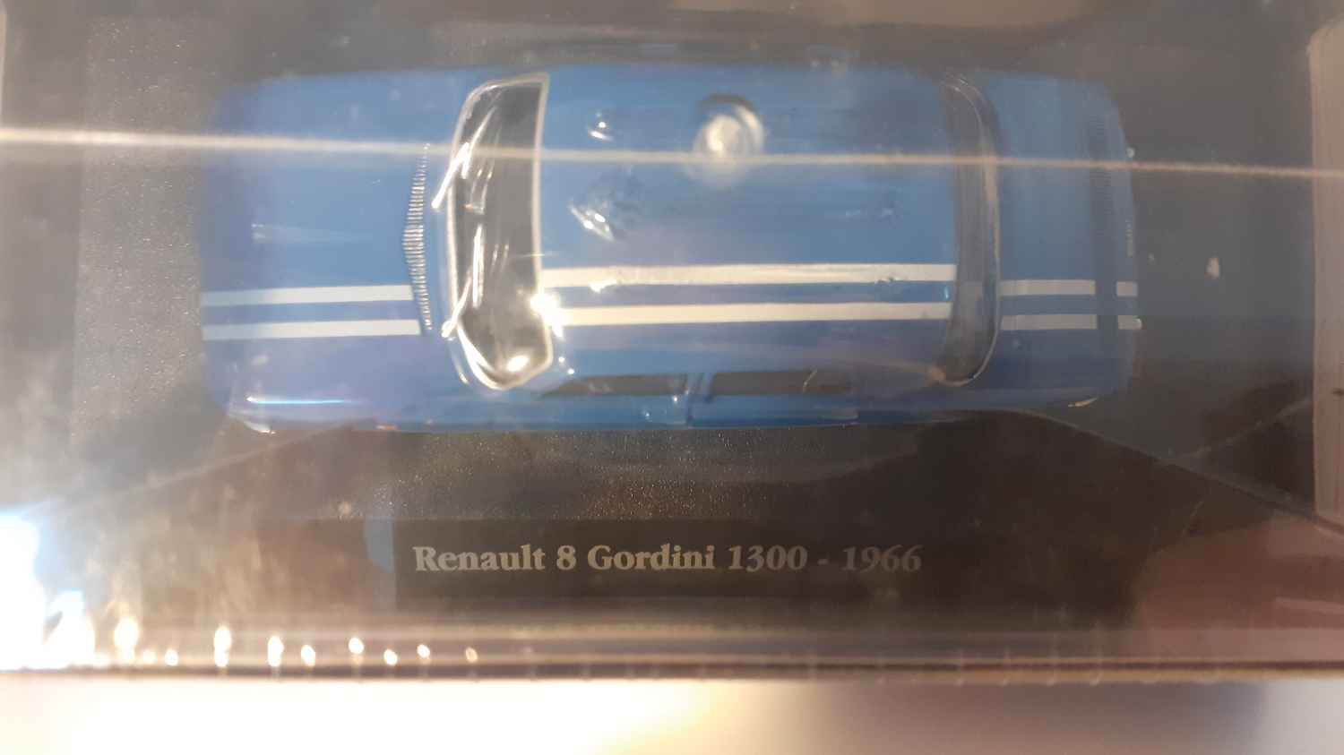 Renault 8 Gordini 1300 bleue de 1966 (la sage Gordini)