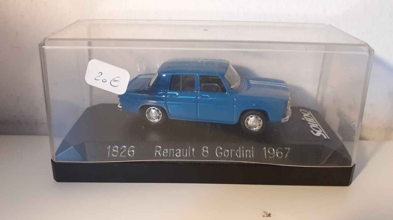 Renault 8 Gordini bleue de 1967 (Solido N°1826 sans la boite en carton)