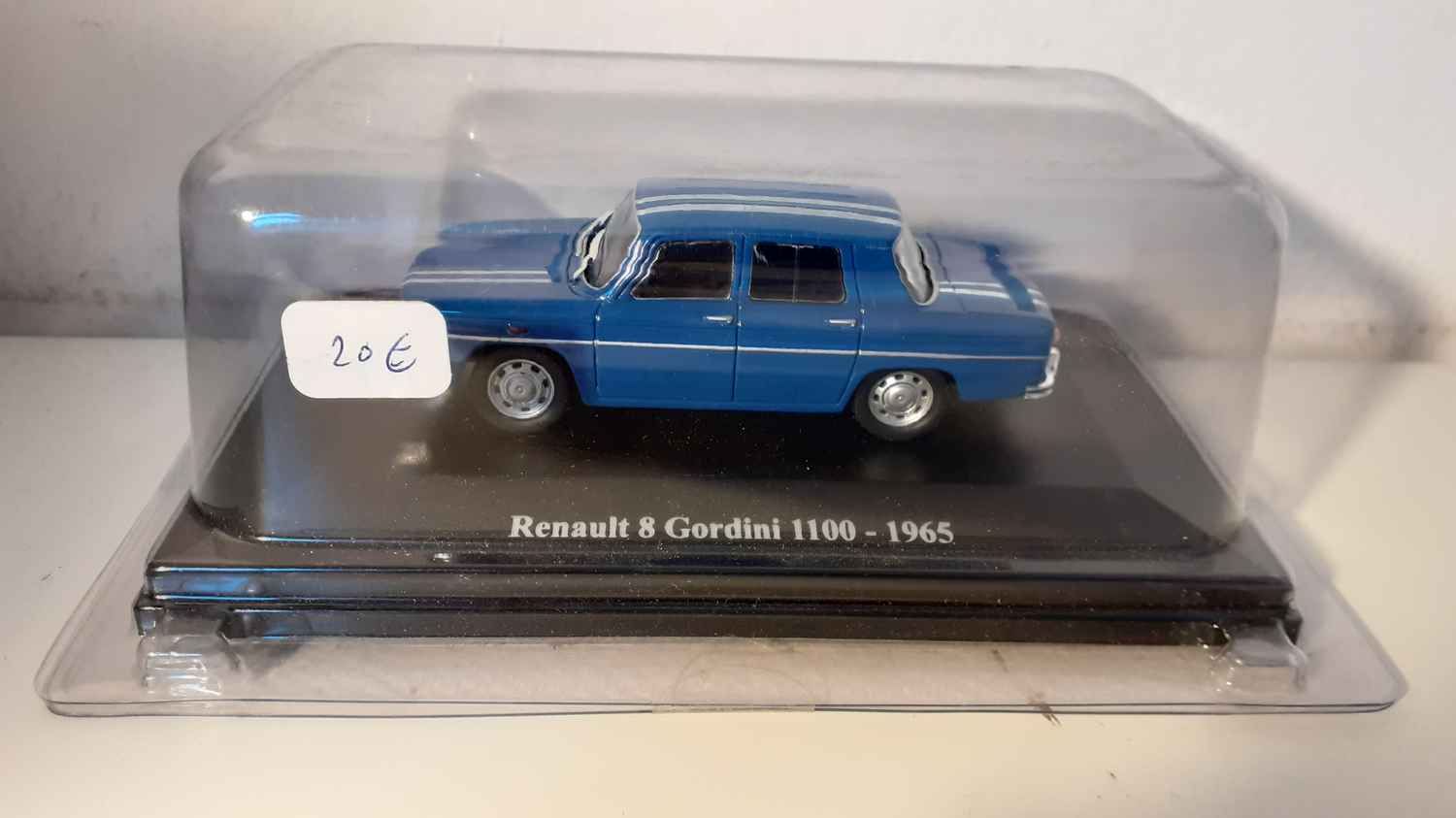 Renault 8 Gordini 1100 bleue de 1965