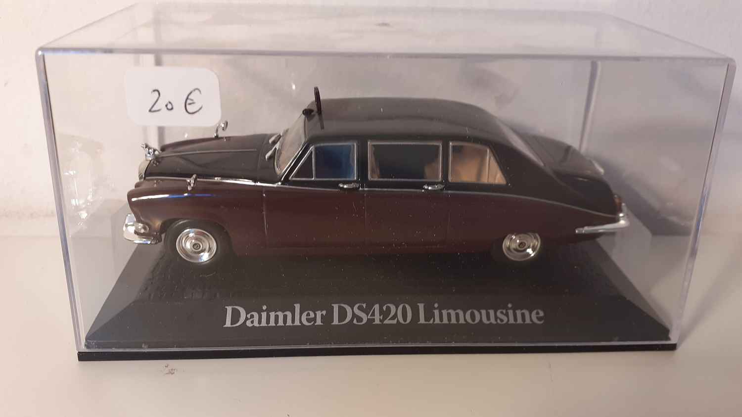 Daimler DS420 Limousine (collection voitures de chefs d'état)