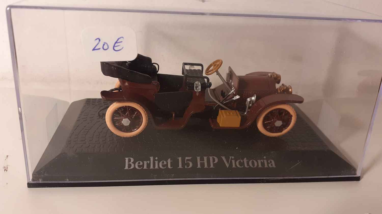 Berliet 156 HP Victoria (collection voitures de chefs d'état)