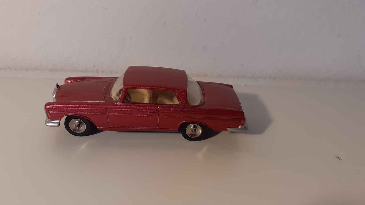 Mercedes-Benz 300 SE Dinky-Toys (Editions Atlas)