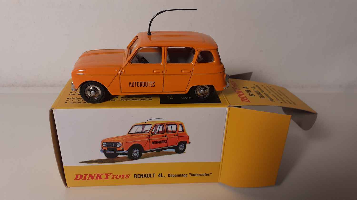 Renault 4L orange dépannage Autoroute Dinky-Toys (Editions Atlas)