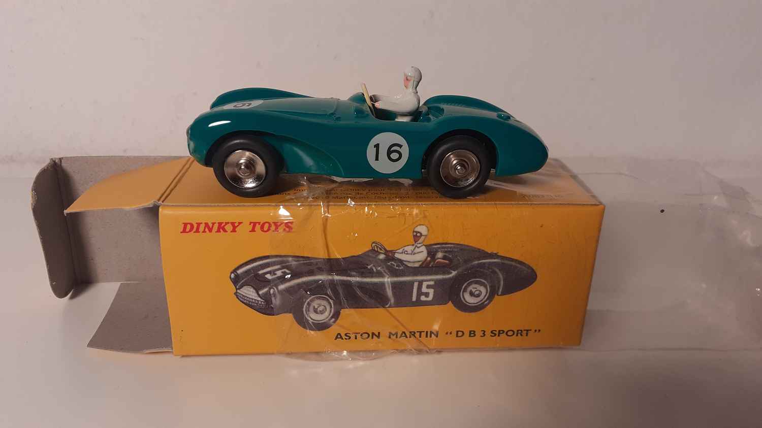 Aston-Martin DB 3 sport vert Dinky-Toys (Editions Atlas)