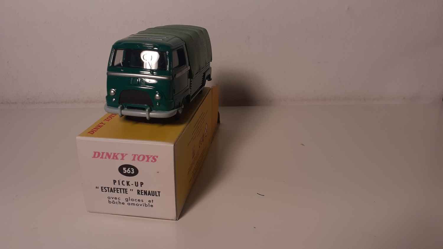 Renault estafette pick-up verte Dinky-toys (Editions Atlas)