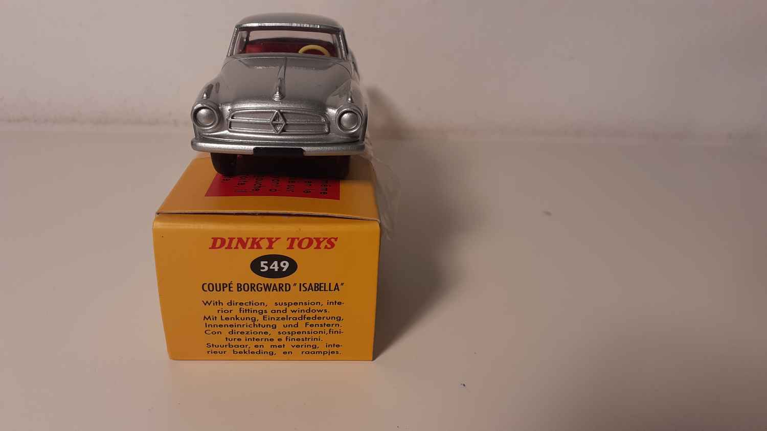 Borgward coupé Isabella grise Dinky-Toys (Editions Atlas)