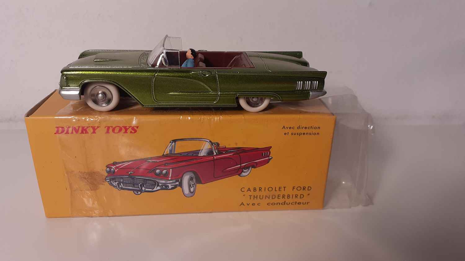 Ford Thunderbird cabriolet verte Dinky-Toys (Editions Atlas)