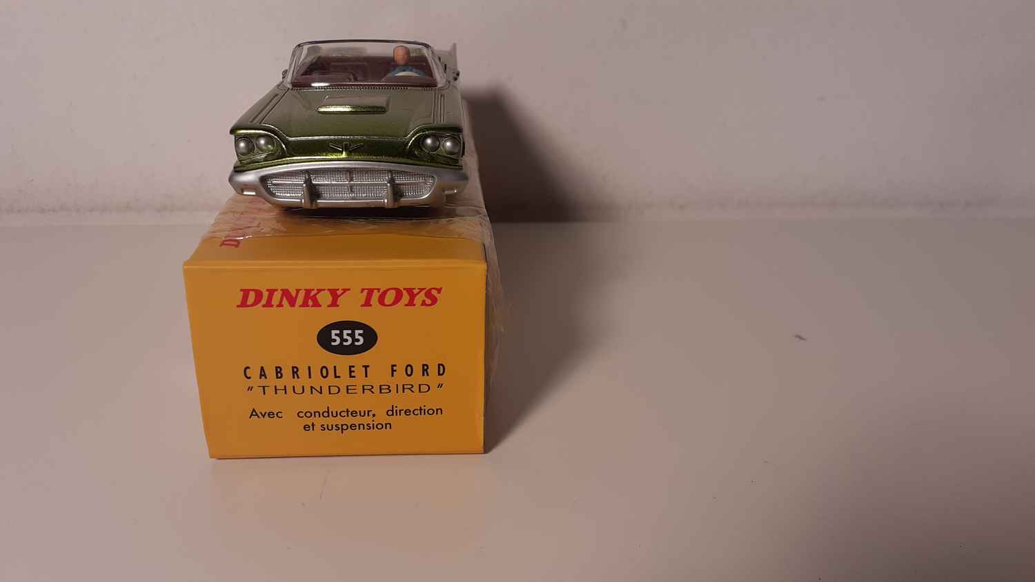 Ford Thunderbird cabriolet verte Dinky-Toys (Editions Atlas)