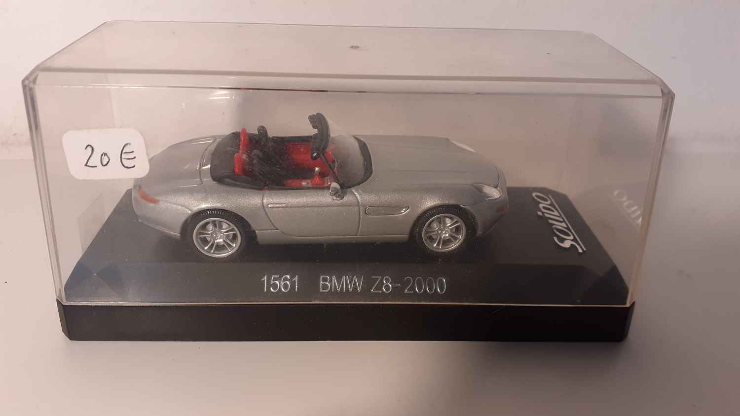 BMW Z8 grise de 2000 (Solido référence 1561)