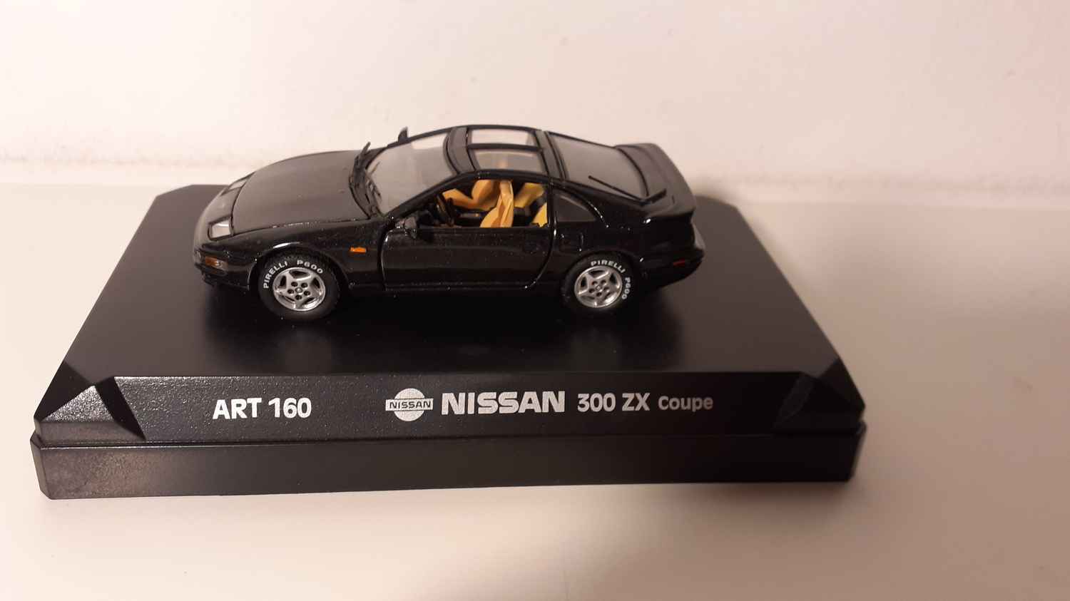 Nissan 300 ZX coupé noire (collection Détailcars)