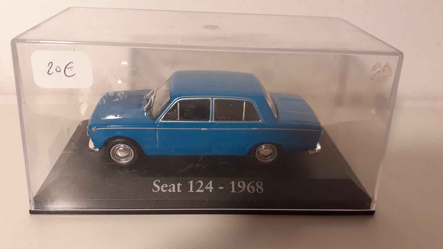 Seat 124 bleue de 1968