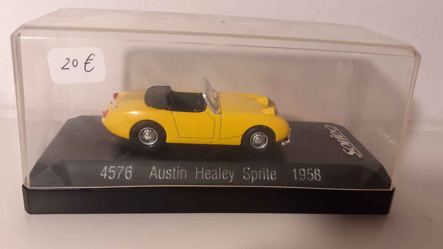 Austin Healey Sprite jaune de 1958 (Solido référence 4576)