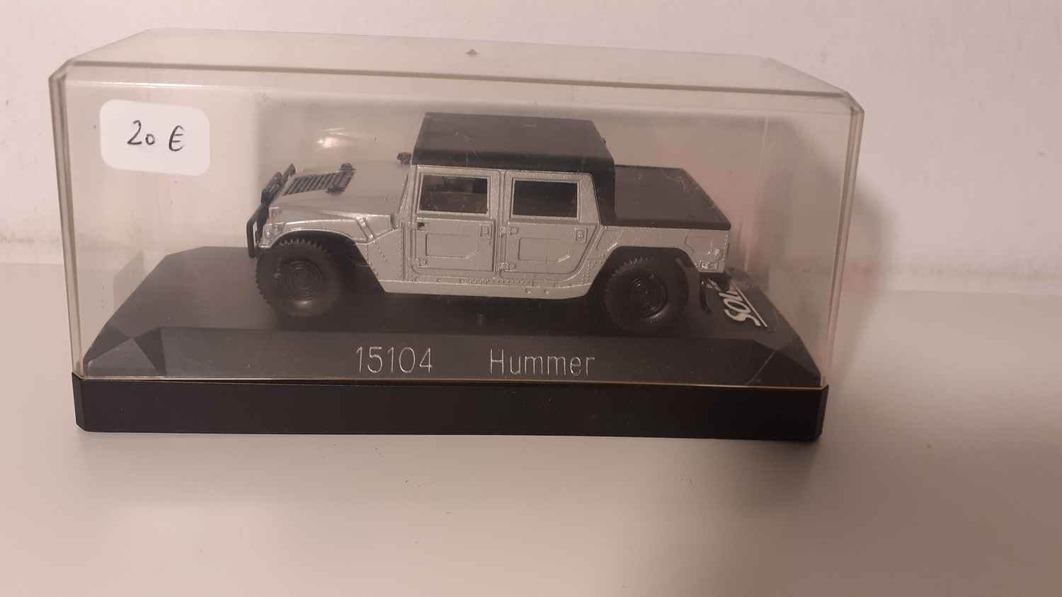 Hummer gris (Solido référence 15104)