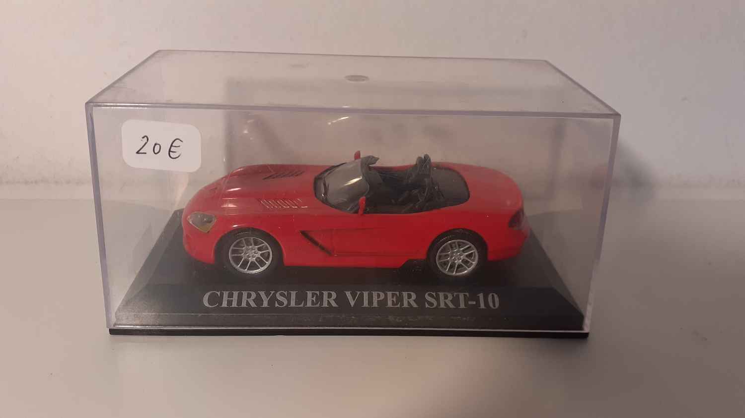 Chrysler Viper SRT-10 rouge