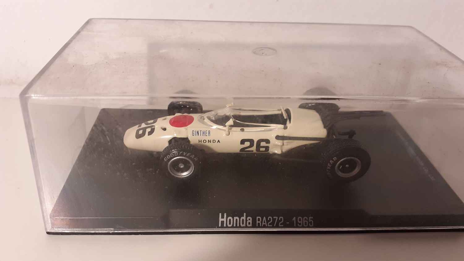 Honda RA272 blanche de 1965 (Formule 1)