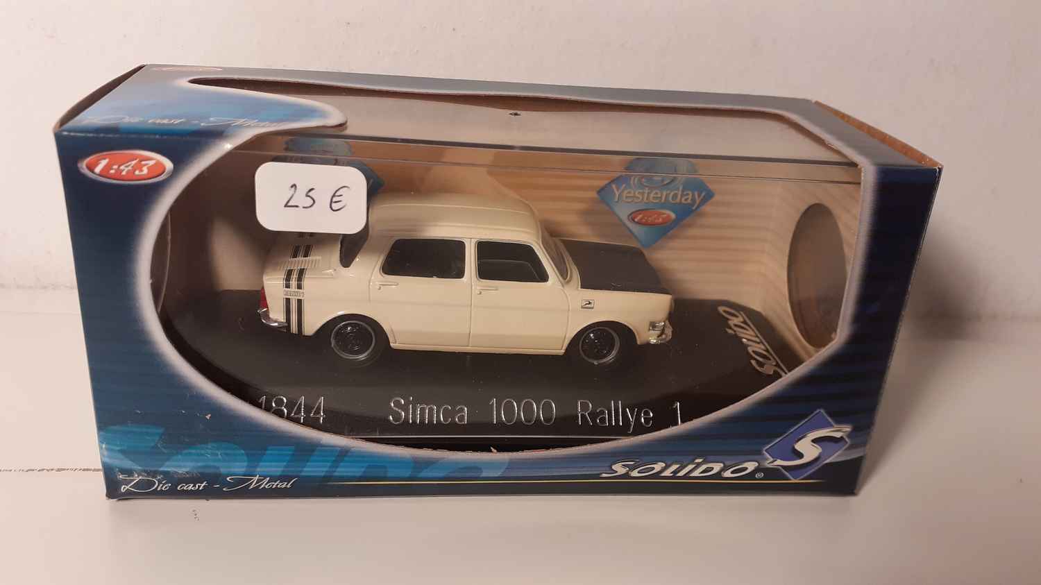 Simca 1000 Rallye 1 blanche et noire (Solido référence 1844)