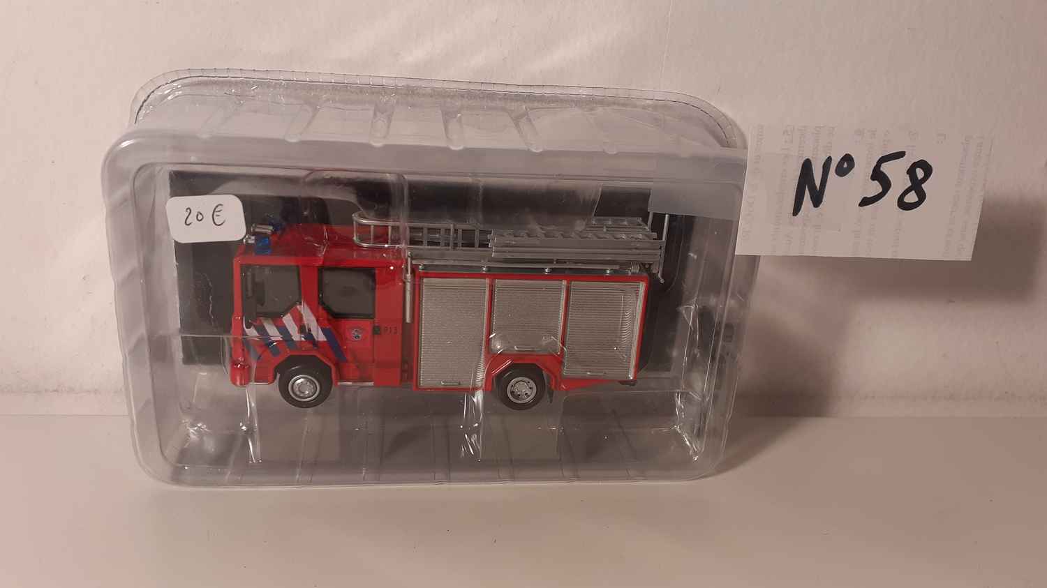 Véhicule N°58 de pompiers - Autopompe DENNIS de 1997