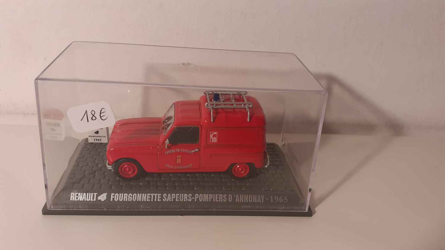 Renault 4 fourgonnette de 1965 sapeurs pompiers d'Annonay