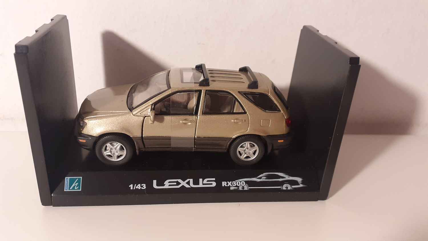 Toyota Lexus RX 300 marron