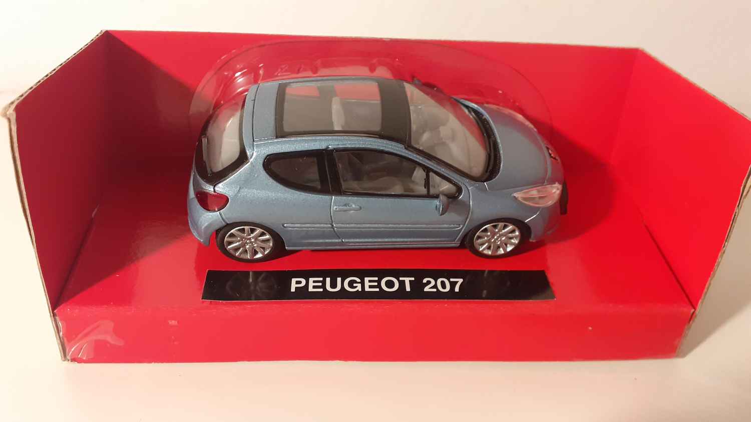 Peugeot 207 bleue