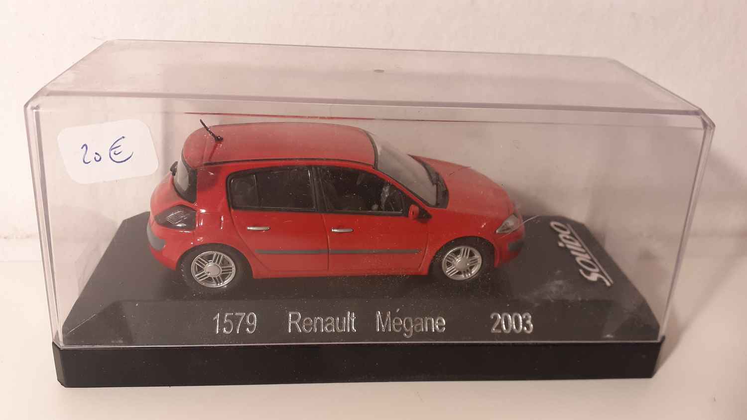 Renault Mégane rouge de 2003 (Solido référence 1579)