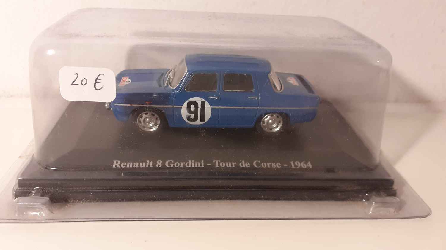 Renault 8 Gordini bleue tour de Corse 1964 avec le N°91