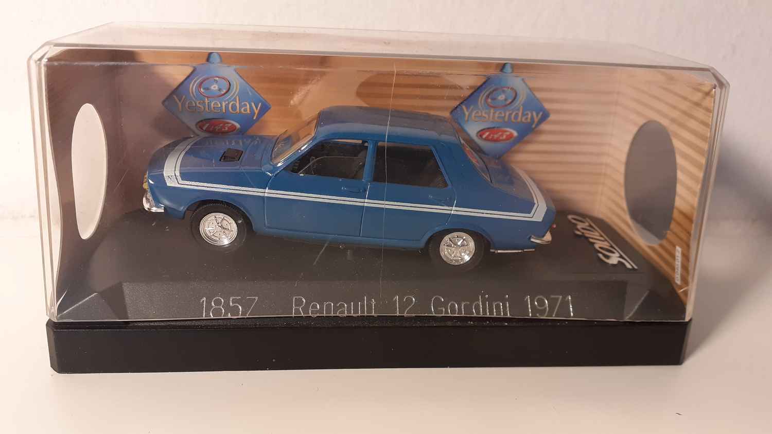 Renault 12 Gordini bleue de 1971 (Solido référence 1857)