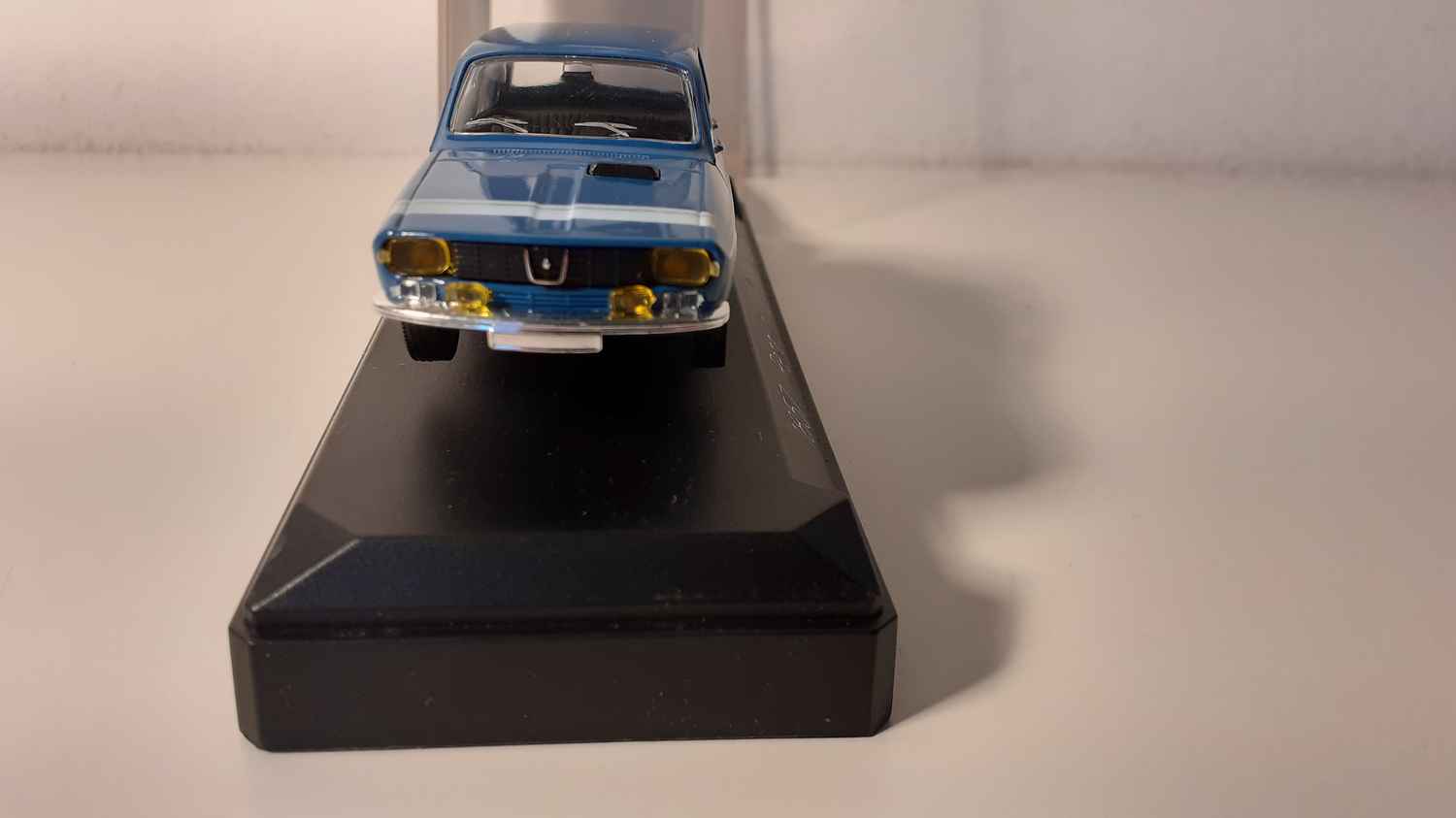 Renault 12 Gordini bleue de 1971 (Solido référence 1857)