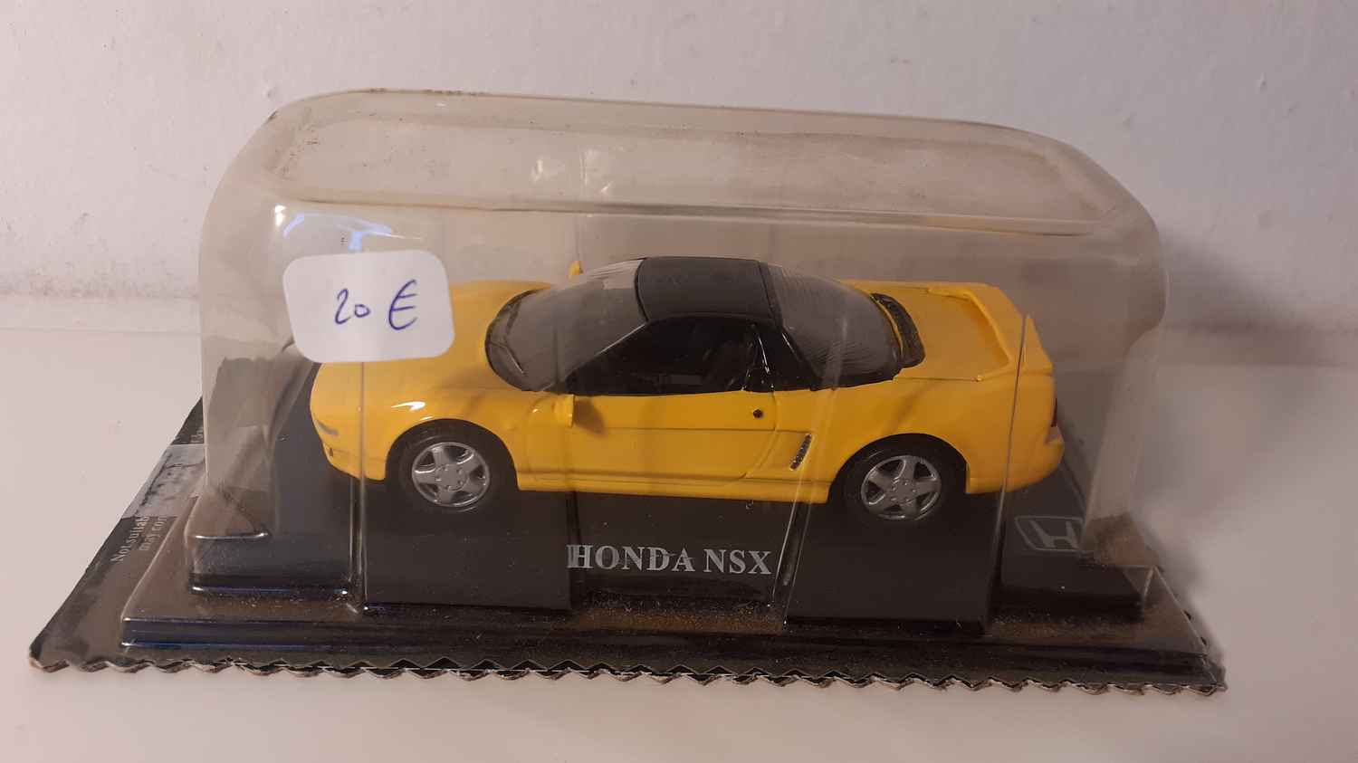 Honda NSX jaune