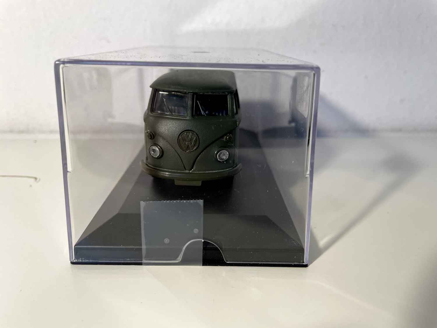 Combi Volkswagen militaire (collection Solido)