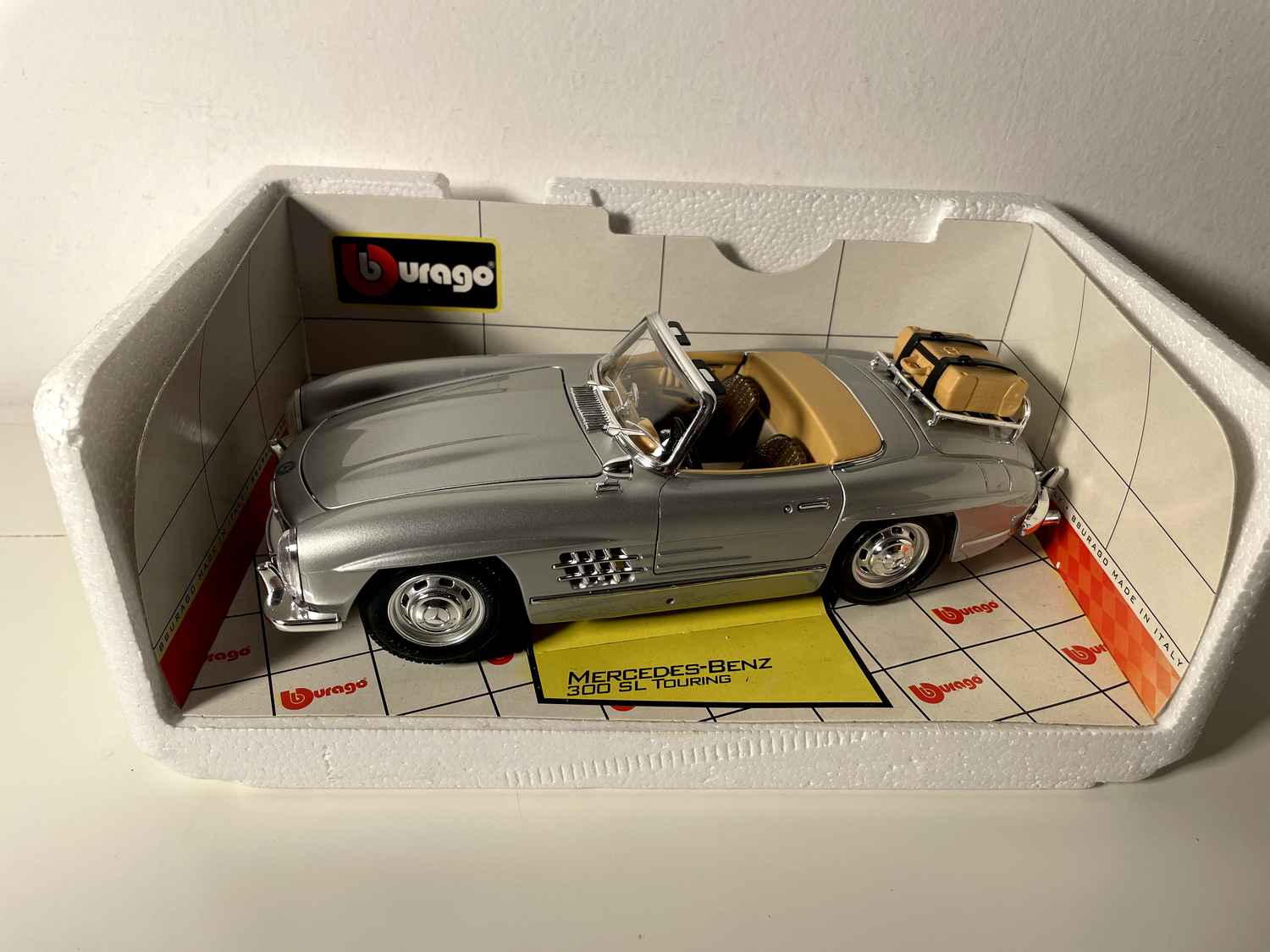 Mercedes-Benz 300 SL grise de 1957 (échelle 1/18ème)