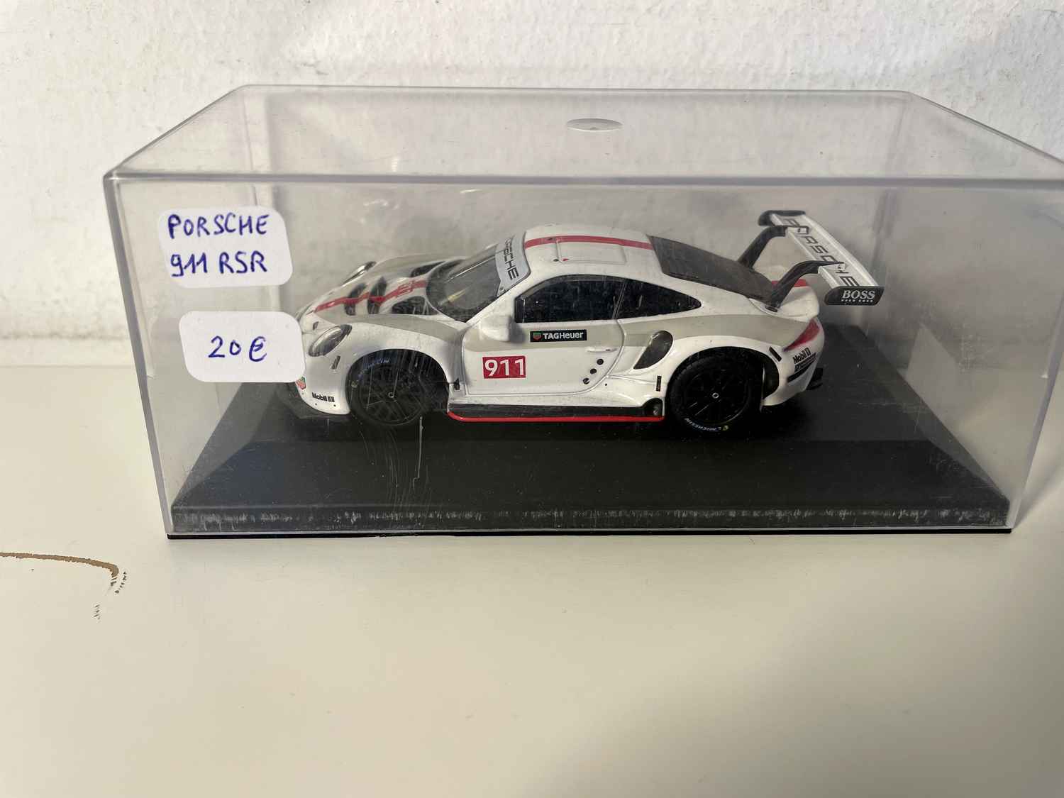 Porsche 911 RSR blanche