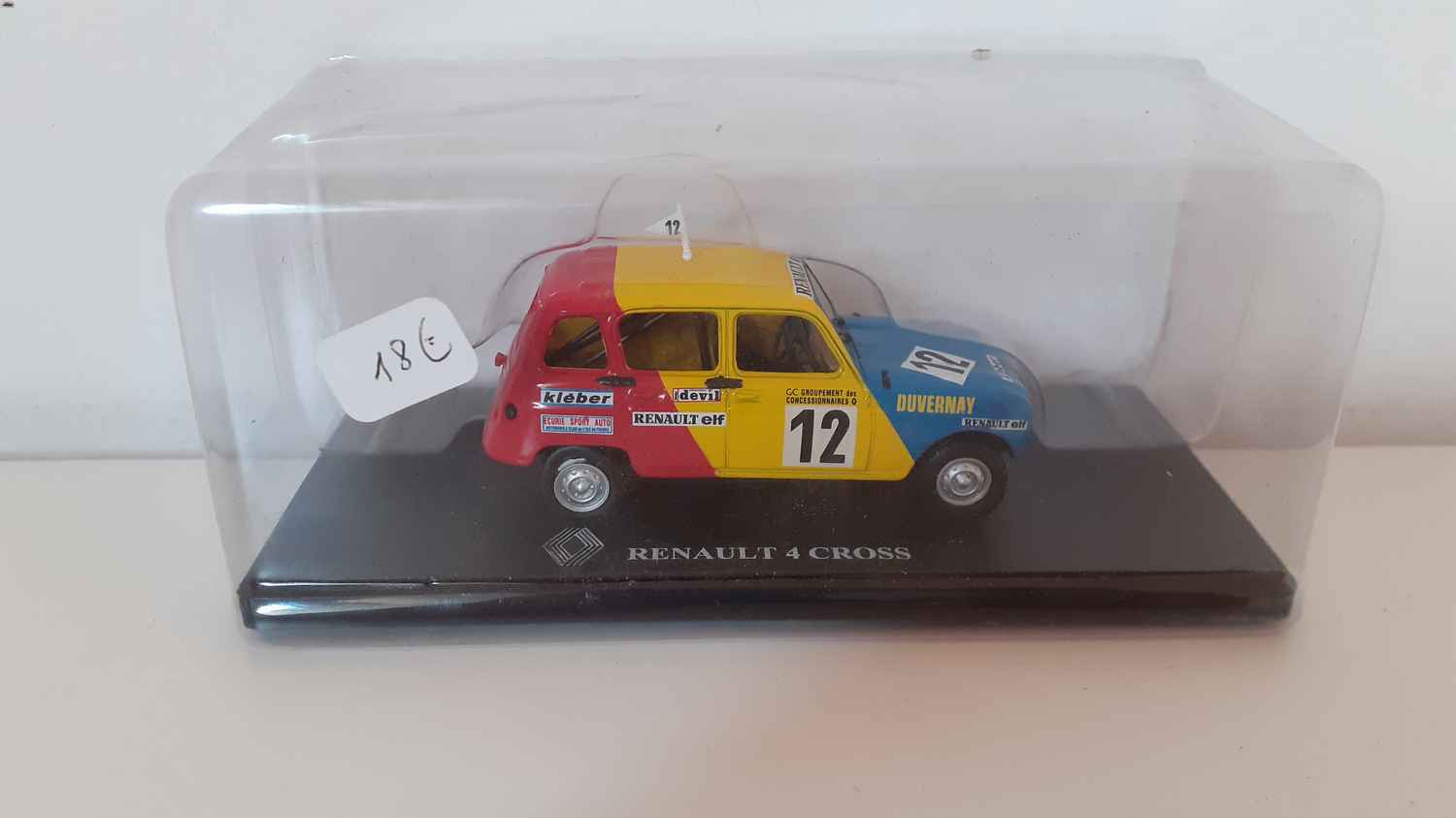 Renault 4 cross rouge jaune bleue