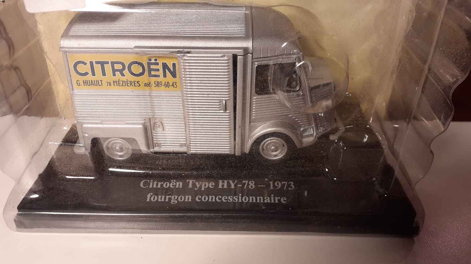 Citroën type HY-78 gris de 1973 - fourgon concessionnaire avec logo Citroën