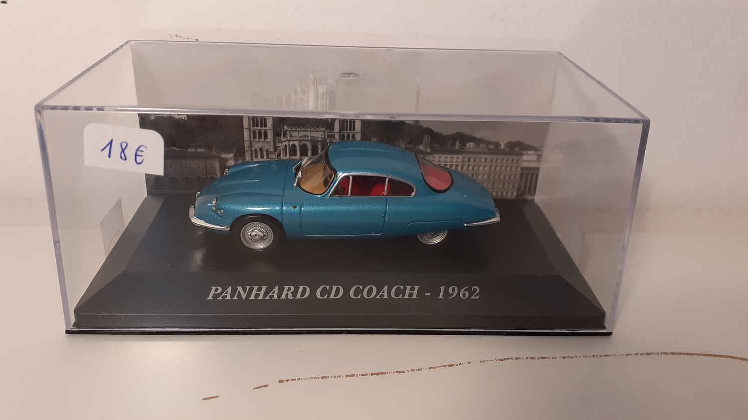 Panhard CD coach bleue de 1962